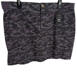 Lee Womens Skort Size 18 Mid Rise Zip NWT Gray Camouflage Cotton Camo Shorts